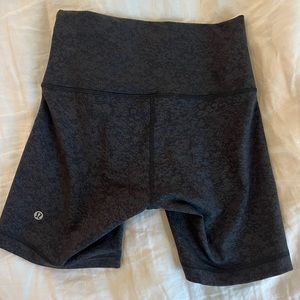 Lululemon wunder train HR short 6”
